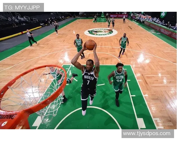 2018年火箭队与湖人队季前赛精彩对决回顾与分析